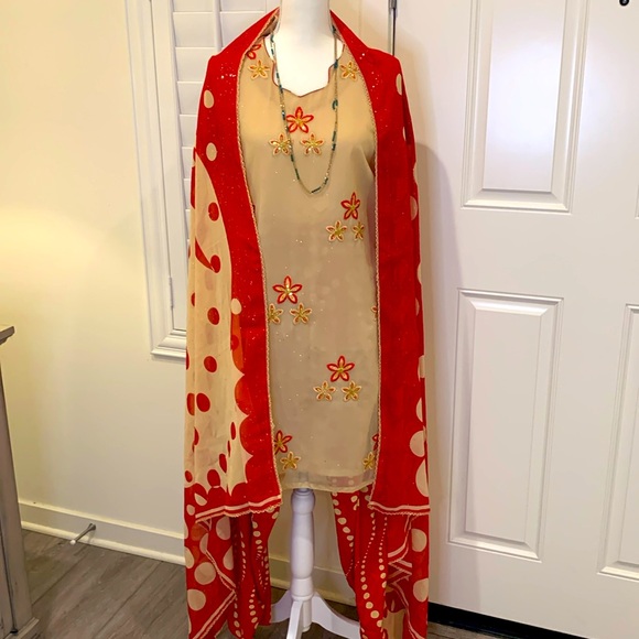 Custom design 3-piece kurta/shalwar/dupatta set w/embroidery & sequins latte Med - Picture 2 of 11